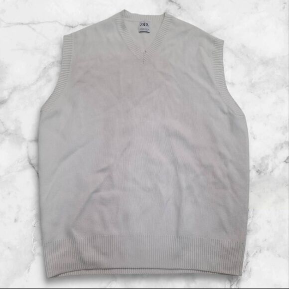 Zara Jackets & Blazers - ZARA White Sweater Vest Size Medium